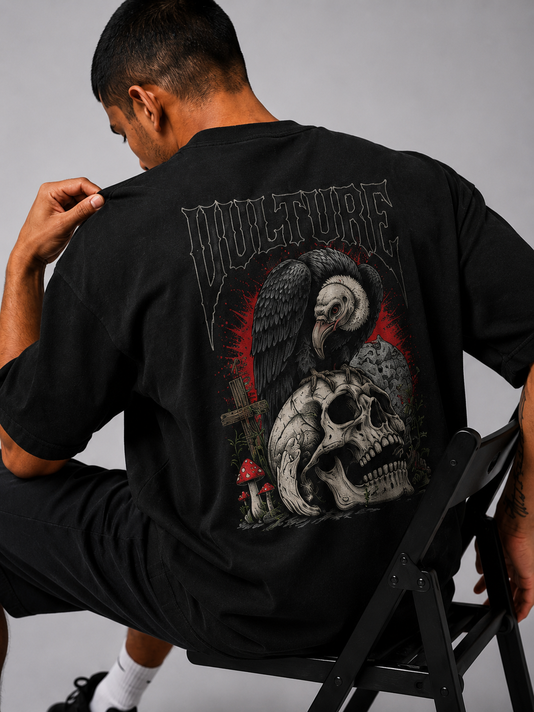 THE VULTURE - Oversized Tshirt
